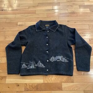 Woolrich Women's Medium Cardigan 100% Wool Embroidered Winter Cabin vintage